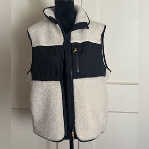 Ladies Vest Jacket Zip Up Shearling Sleeveless Front Phone Pocket